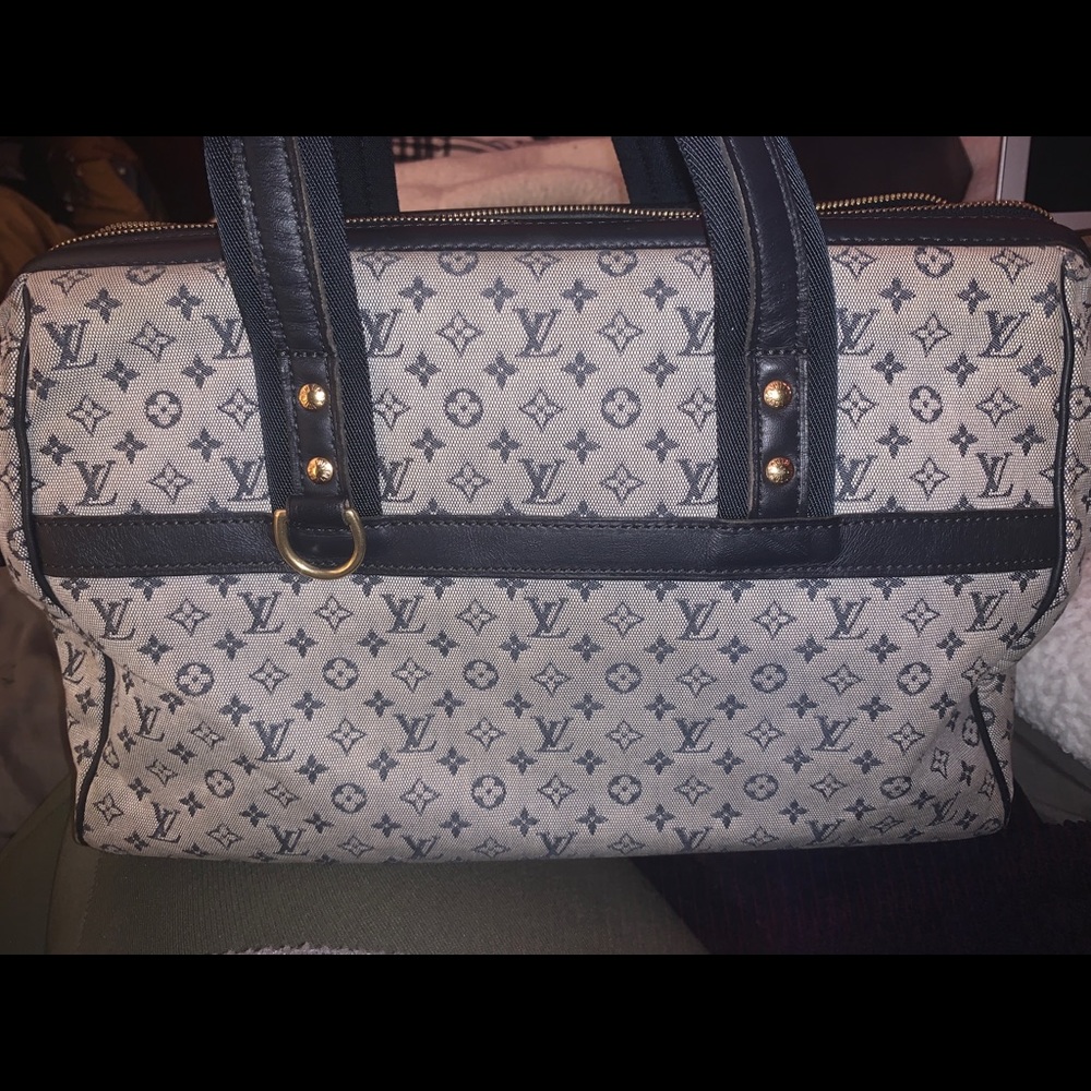 Louis Vuitton Josephine GM *Authentic*
